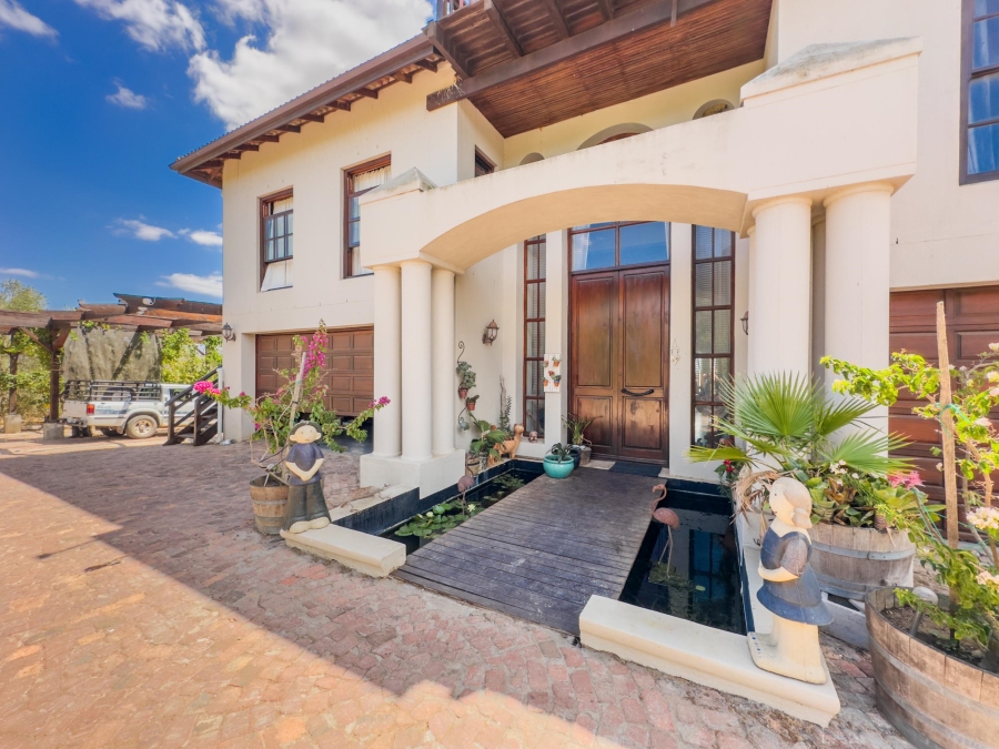 7 Bedroom Property for Sale in Windmeul Western Cape